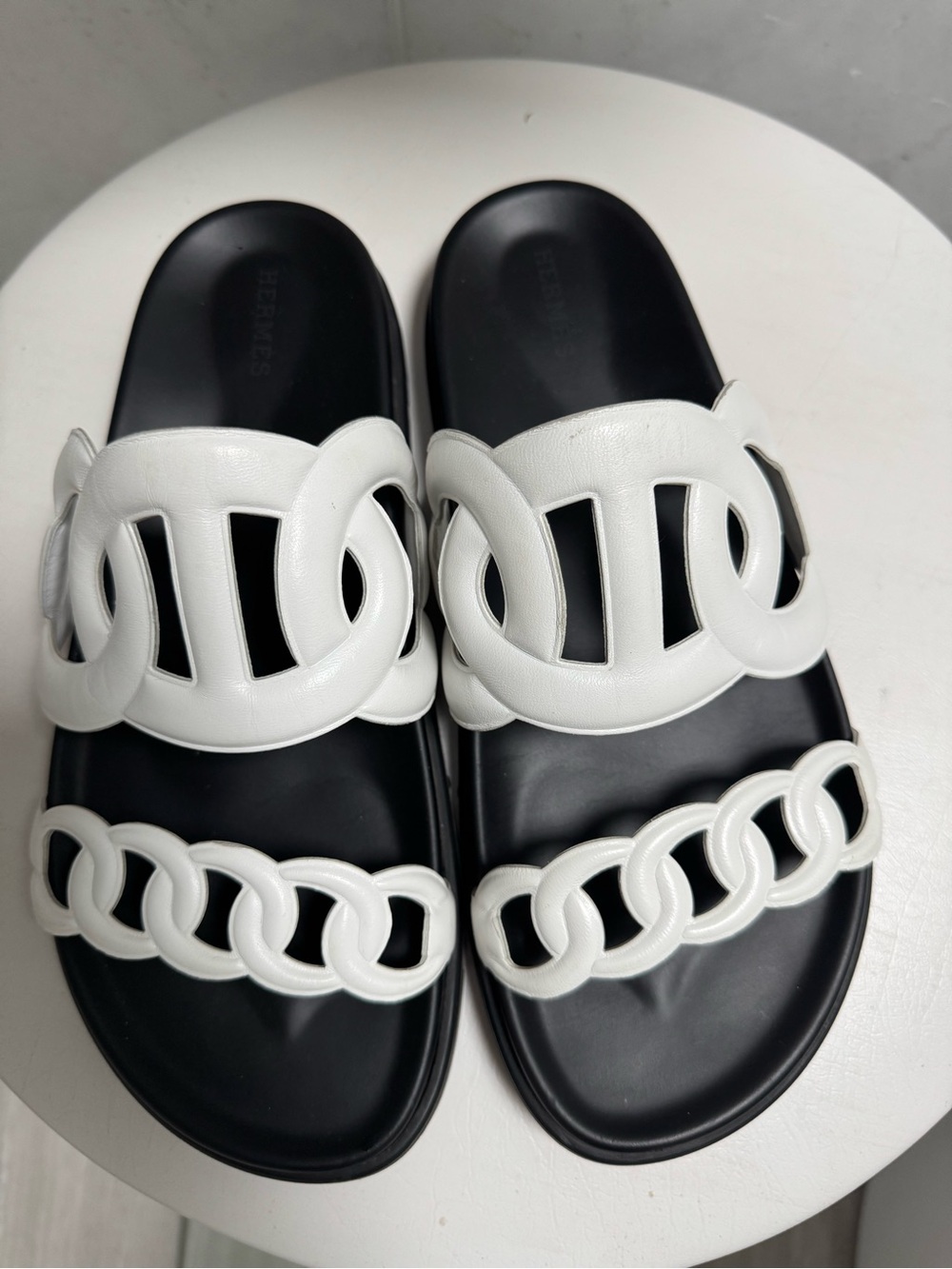 Hermes Extra White Chain-Link Slide Sandals - Picture 7 of 13